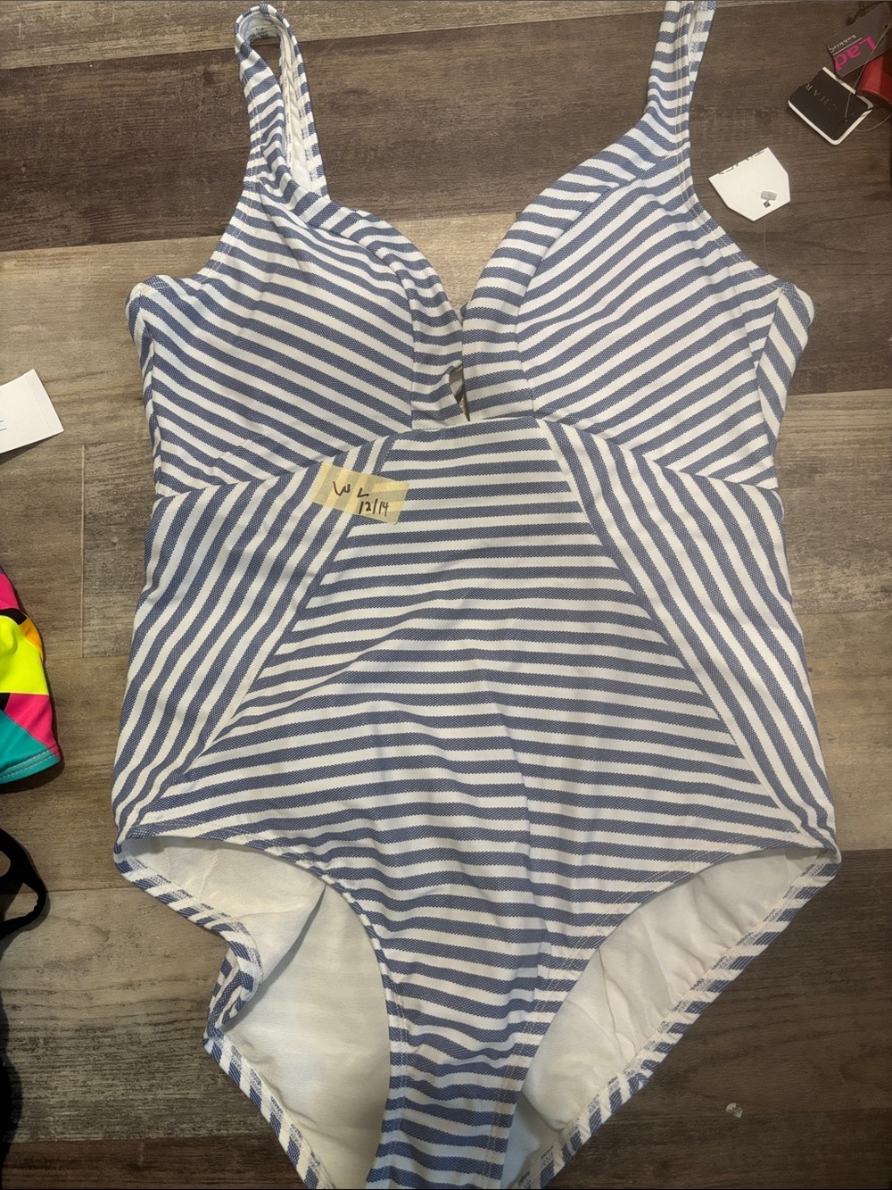 Time and Tru women’s Mini stripe one piece swimsuit blue/white size - Picture 3 of 3